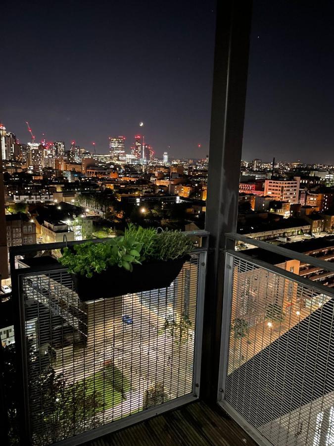 Whitechapel Two Bedroom Luxury Apartment - Free Private Parking - City Views London Exterior photo